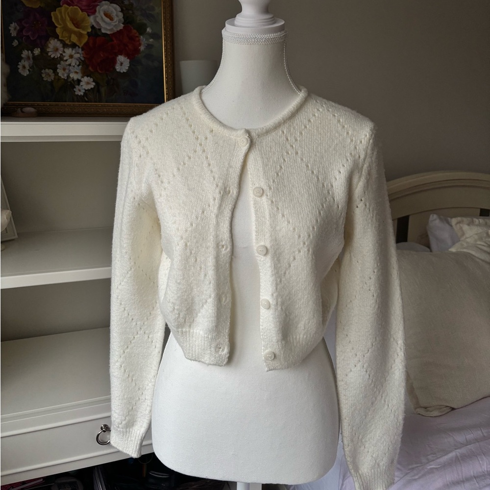 White knit button up cardigan